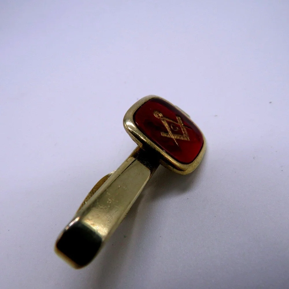 Vintage Masonic Tie Clip Gold Tone Red Enamel Square and Compasses Fraternal 2in